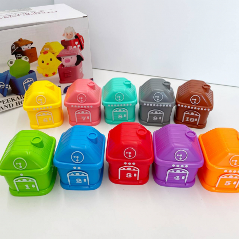 Ігровий набір: сортер - будиночки та пальчиковий театр Тварини на фермі (10 штук в наборі) FXB 9