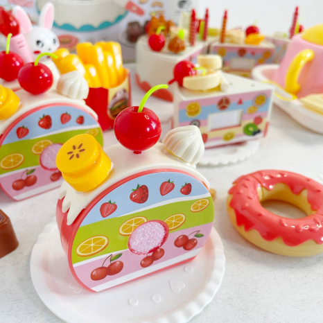 Набір іграшкових солодощів торт та тістечко на липучках, з підсвічуванням, мелодією  G 675 A