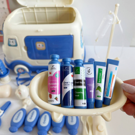 Набір лікаря у блакитній валізі-машинці з світловими ефектами HZ 889 B - 2