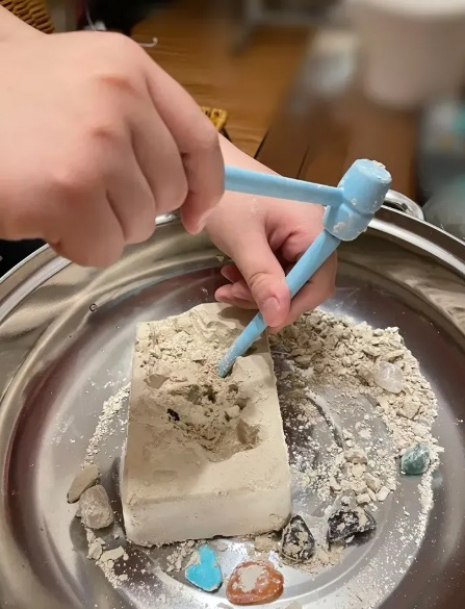 Набір для розкопок дорогоцінного каміння Jar Melo JA94099