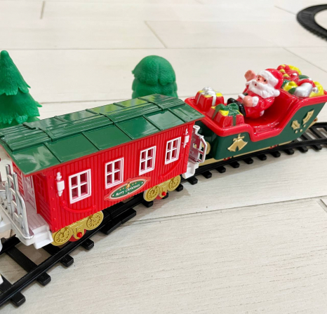 Новорічний експрес залізниця Marry Christmas Train (локомотив, вагон,звук, світло) JHX6636-37