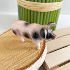 Фигурка Свинка в индивидуальной упаковке (цена за 1 шт.) JS 20-4