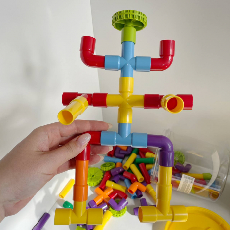 Конструктор трубочки на  96деталей у коробці