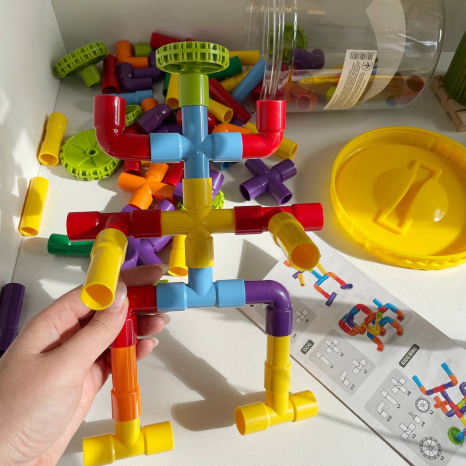 Детский конструктор трубочки в пластиковом ведре (колбе) на 76 деталей, JX688-246