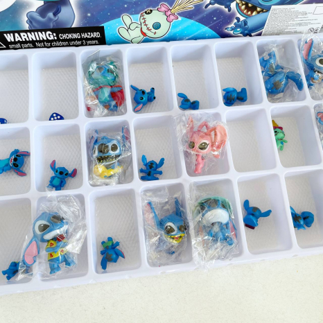 Адвент-календар з героями Stitch , фігурки героїв, 24 віконця LZMH 002