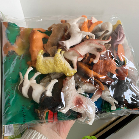 Фігурки  тварин Ферма (свійські тварини) 20 штук в наборі HU M 0256 U/R