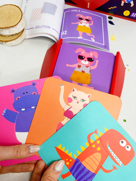 Розвиваюча логічна гра на просторове мислення Переодягни тваринок M8A