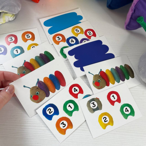 Мягкая развивающая игрушка Гусеница на липучках с карточками, Rainbow Масик MC 040701-01