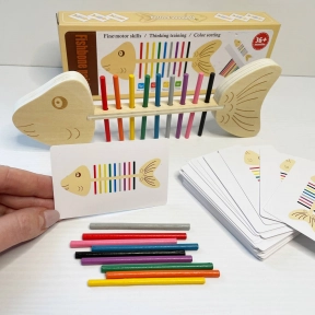 Дерев'яний сортер "Риба" з кольоровими паличками, картками (робота за взірцем) MD 0746