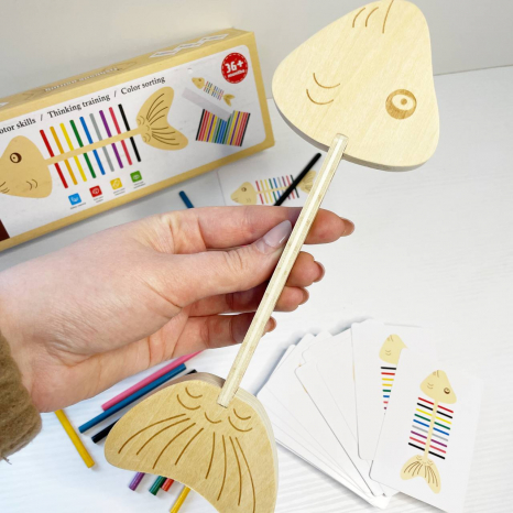 Дерев'яний сортер "Риба" з кольоровими паличками, картками (робота за взірцем) MD 0746