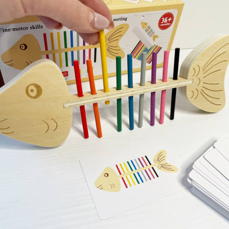 Дерев'яний сортер "Риба" з кольоровими паличками, картками (робота за взірцем) MD 0746