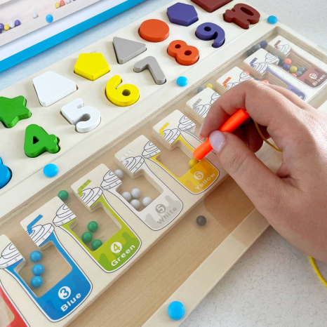 Дерев'яна дошка багатофункціональна 5в1, ігрове поле з магнітнми кульками, цифри, геометричні фігури MD 0812