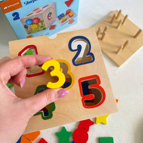 Дерев'яна розвиваючий куб - сортер з логічними завданнями MD 0891