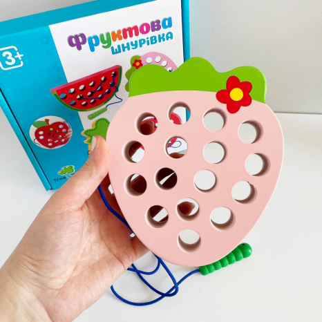 Дерев`яна шнурівка Фрукти Полуниця MD 1228