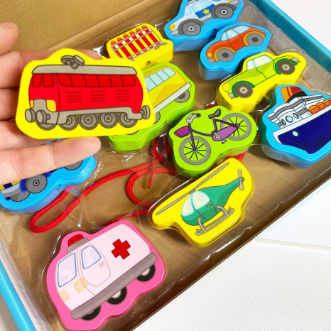 Дерев'яна іграшка Шнурівка Транспорт MD 1263