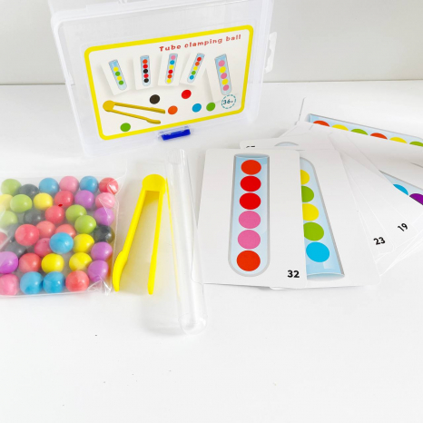 Дитячий набір для сортування з картками, кульками та пінцетом