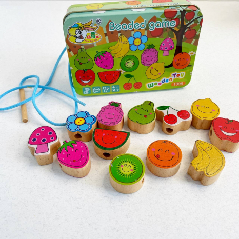 Дерев'яна шнурівка Фрукти в металевій коробці