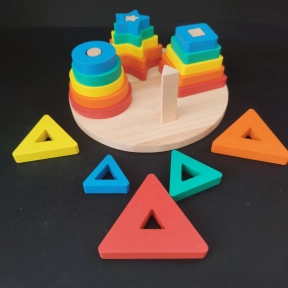 Деревянная игрушка пирамидка Сортер с геометрическими фигурами, 48713