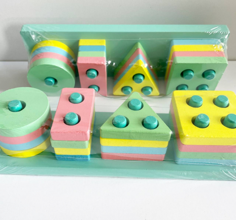 Дерев'яна іграшка Геометричний сортер логіка (пірамідка геометрика)