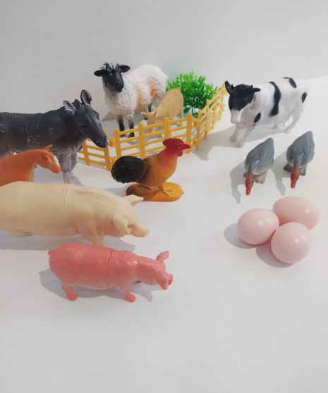 Игровой набор животных: домашние животные в колбе MD-667