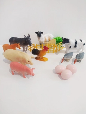 Игровой набор животных: домашние животные в колбе MD-667