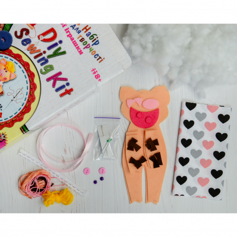 Набор для творчества "Шитье мягкой игрушки "Хрюша" МИ-004