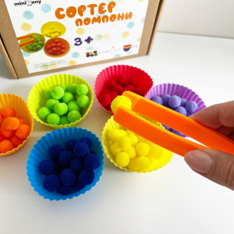 Гра на вивчення кольорів та розвиток моторики Сортер помпони з пінцетом