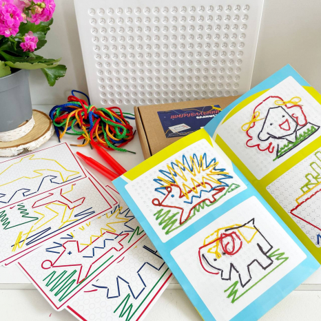 Шнуровальный планшет по методике Монтессори