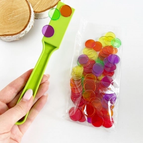 Магнитный жезл с набором цветных фишек