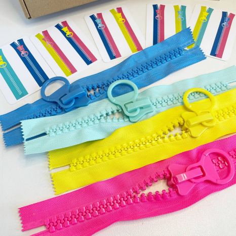 Развивающая игра с карточками- заданиями Красочные молнии