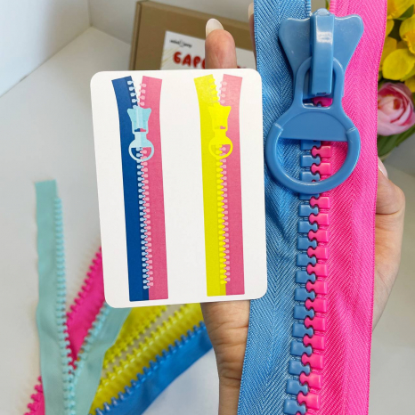 Развивающая игра с карточками- заданиями Красочные молнии