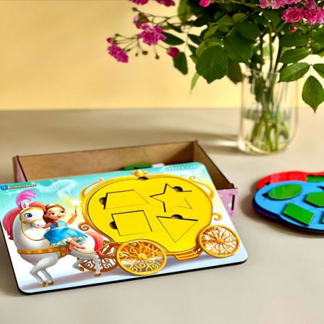 Дерев'яна вкладка-сортер (пазл) + танграм "Фея та карета". Ань-Янь. ПСД196