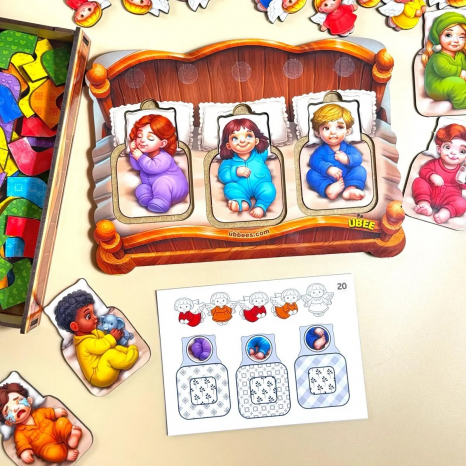 Деревянная развивающая игра пазл-сортер с вкладками «Малыши в кроватке» ПСД303