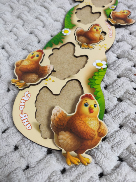 Дерев'яна рамка-вкладка більше-менше "Курочки" Ubee ПСФ064