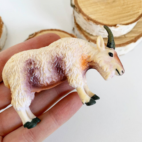 Фігурки тварин Свійські тварини Козел  Q9899-ZJ38 в індивідуальному пакуванні (ціна за 1 шт)