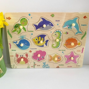 Дерев'яна рамка - вкладиш із ручками - тримачами Морські жителі