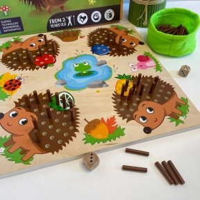 Дитяча настільна гра - сортер Їжачок (гральний кубик, дерев'яні голки)