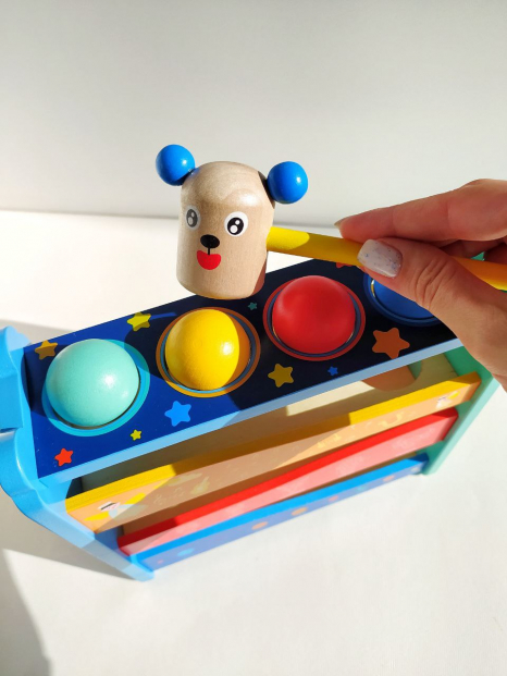 Дерев'яна іграшка Стукалка, сортер за кольорами з молотком