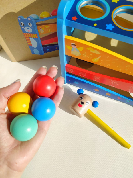 Дерев'яна іграшка Стукалка, сортер за кольорами з молотком