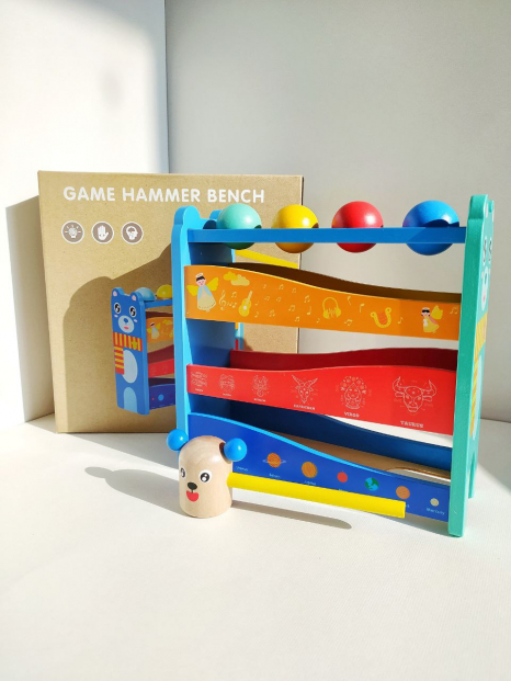 Дерев'яна іграшка Стукалка, сортер за кольорами з молотком