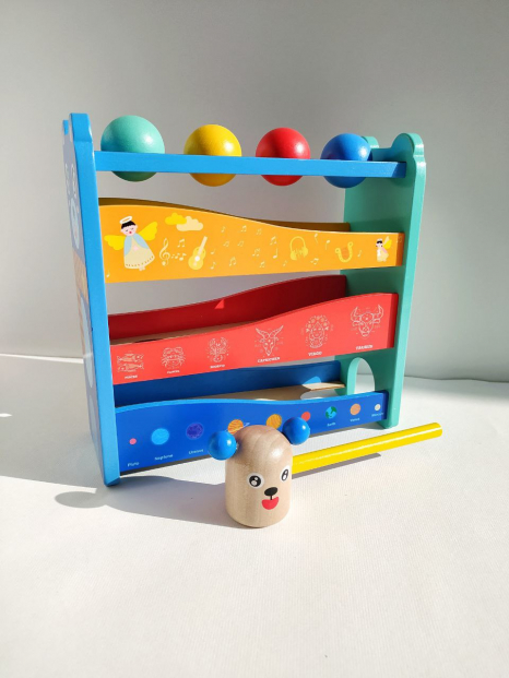 Дерев'яна іграшка Стукалка, сортер за кольорами з молотком