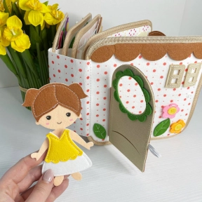 М'яка книжка-бізіборд 10 сторінок, фетрова лялечка, липучки, застібки, гардероб із одягом, ванна кімната,кухня, С 75319