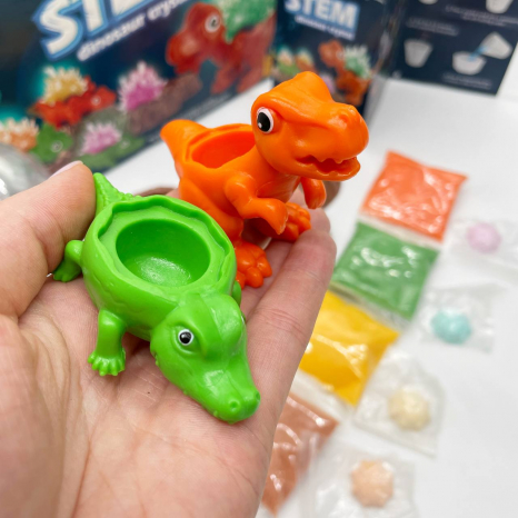 Набір для дослідів Зростаючі кристали Динозаври SD558