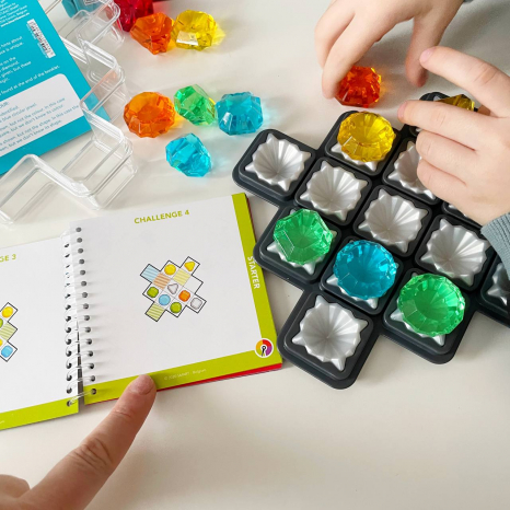 Настільна логічна гра головоломка Діамантовий квест SmartGames SG 093