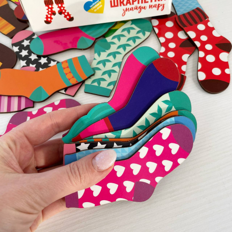 Дитяча розвиваюча гра на увагу Знайди пару шкарпеток SP