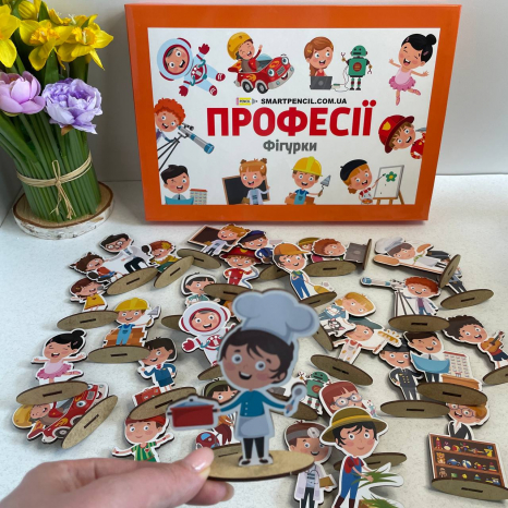 Набір дерев'яних фігур на підставці Професії