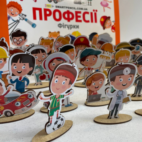 Набір дерев'яних фігур на підставці Професії