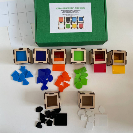 Дерев'яний сортер набір кольорових кубиків з віконцями та геометричними фігурами SP