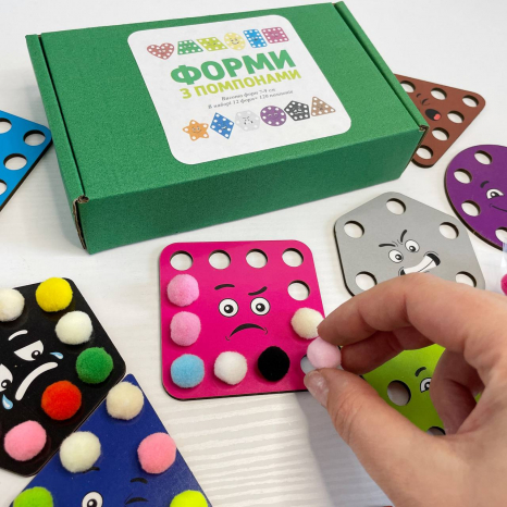 Геометричні фігури Емоції з помпонами SP