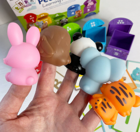 Развивающая игра на сортировку с пальчиковым театром (животные, домики)